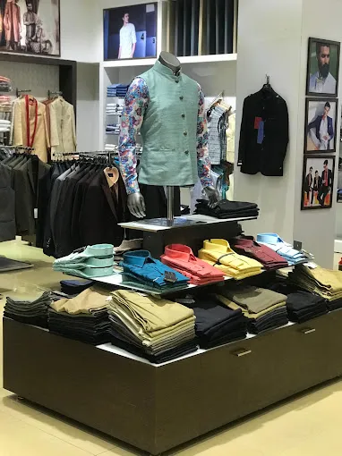 The Raymond shop